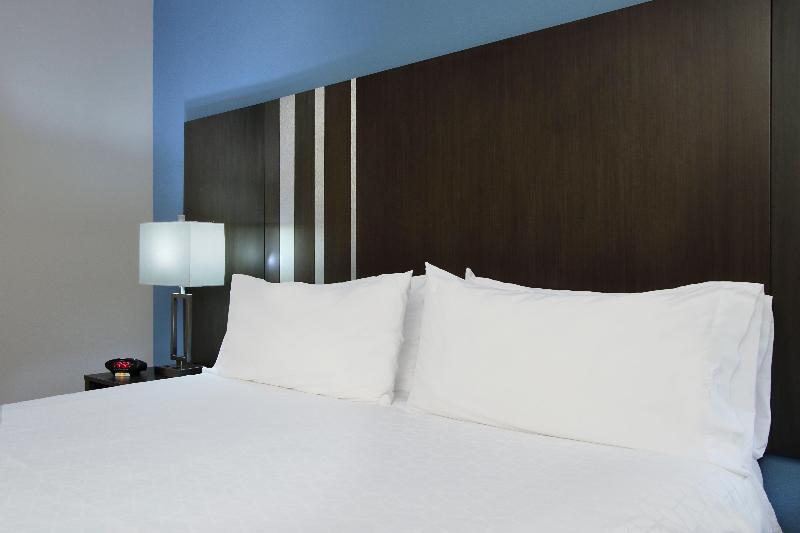 اتاق سوپریور, The Rubber Hotel Phuket