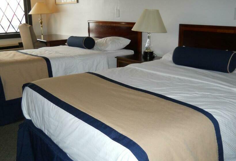 Номер Стандарт 2 Двуспальные Кровати, Value Inn Motel  Milwaukee Airport South