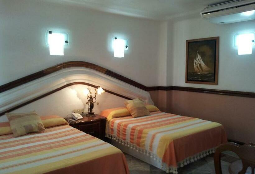 スタンダード４人部屋, Canadian Resort Huatulco