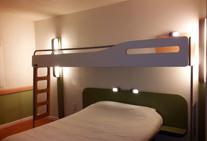 Номер Стандарт Трехместный, Ibis Budget Saintmaximin