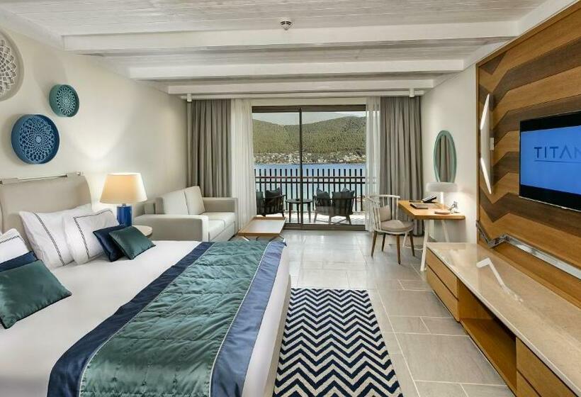 Номер Стандарт Вид на Море, Titanic Luxury Collection Bodrum