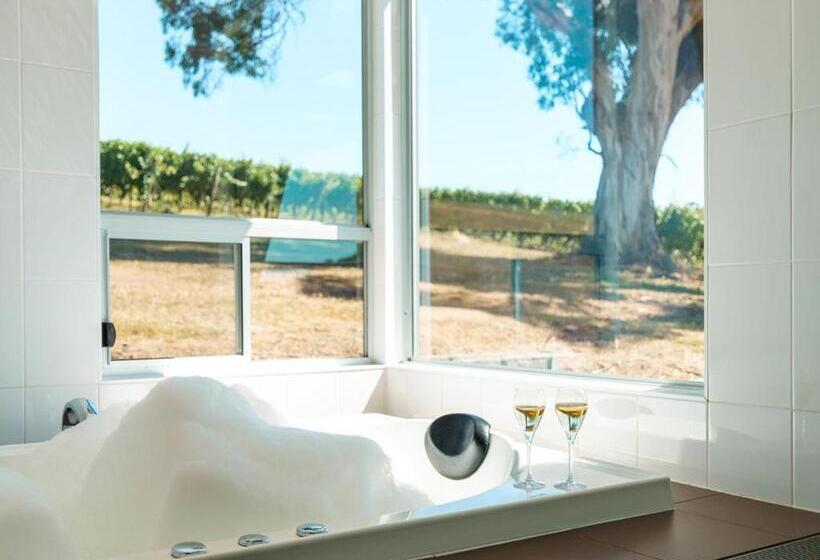 자쿠지 스위트, Longview Vineyard