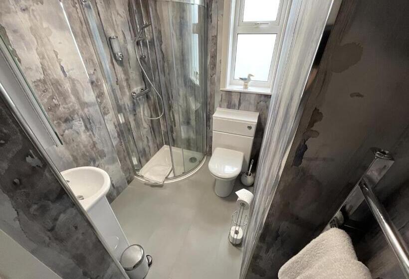 Номер Стандарт, Pendrin Guest House