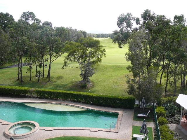 דירת שלושה חדרים, Magnolia Lane Apartments