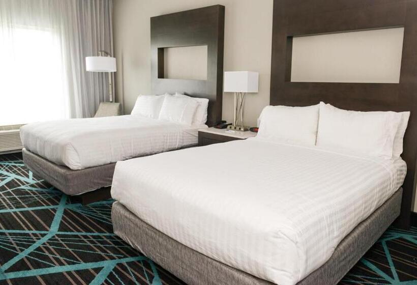 Номер Стандарт Кровать Квин Адаптированный для Инвалидов, Holiday Inn Express & Suites   Charlotte Airport, An Ihg