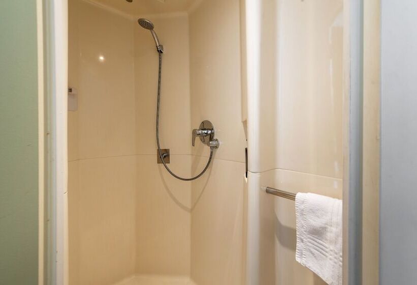 Номер Стандарт Трехместный, B&B HOTEL Toulouse Cité de l'Espace Hurel