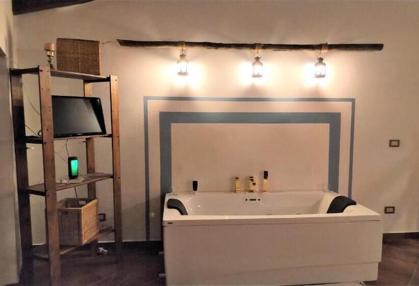 자쿠지 스위트, Agriturismo Tenuta Monte La Guardia
