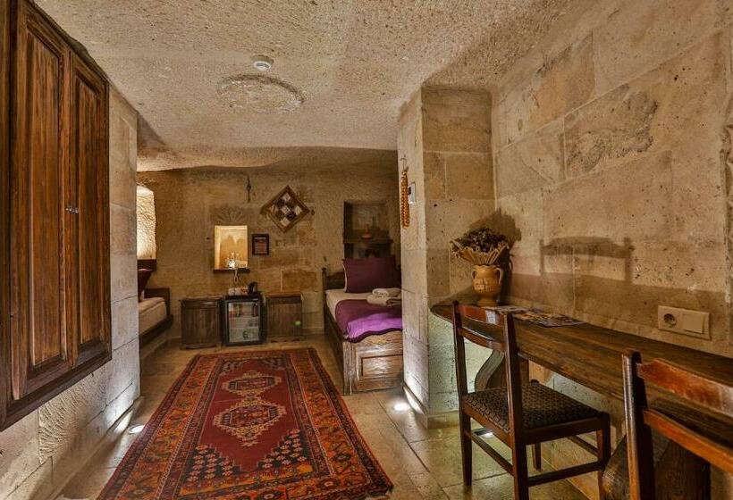 اتاق استاندارد, Hidden Cave