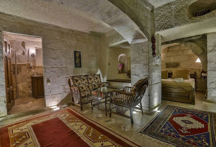 اتاق استاندارد, Hidden Cave