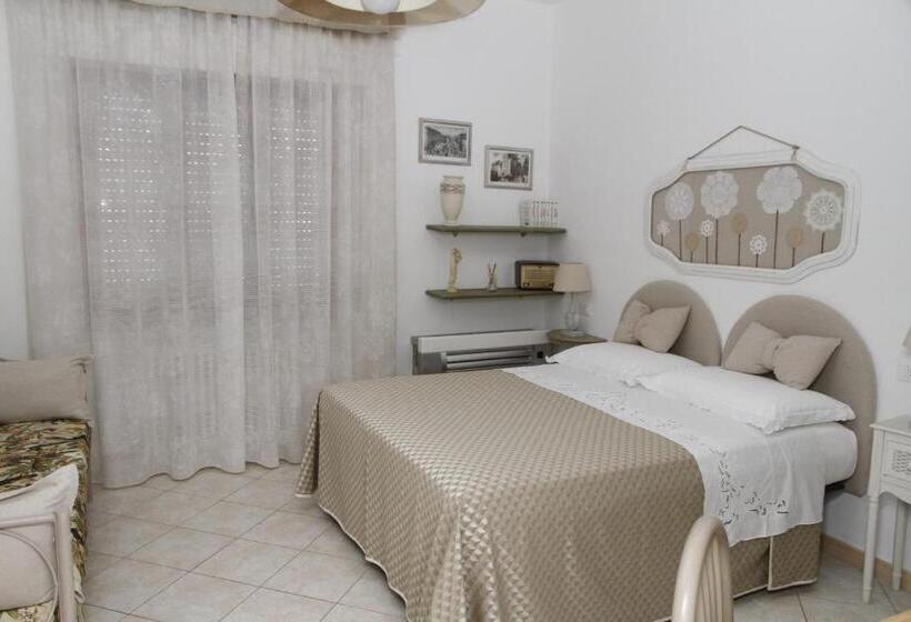 Номер Стандарт Трехместный, La Mimosa