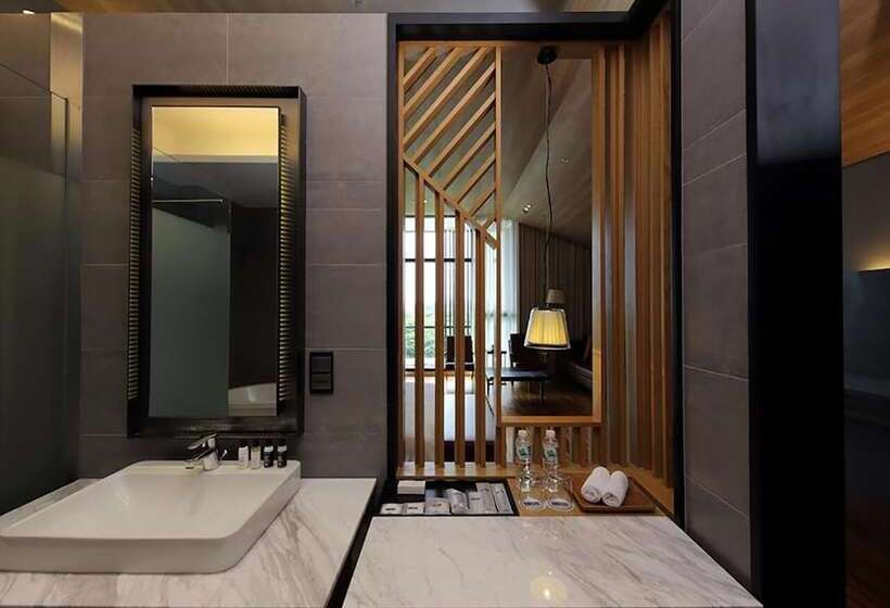 디럭스 룸, Midori Clark Hotel And Casino