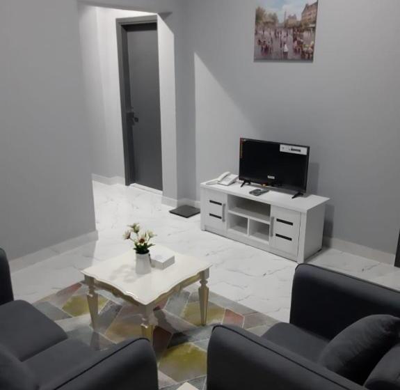 장애인을 위한 킹사이즈 침대 스탠다드 룸, Paris Furnished Apartments   Tabasum Group