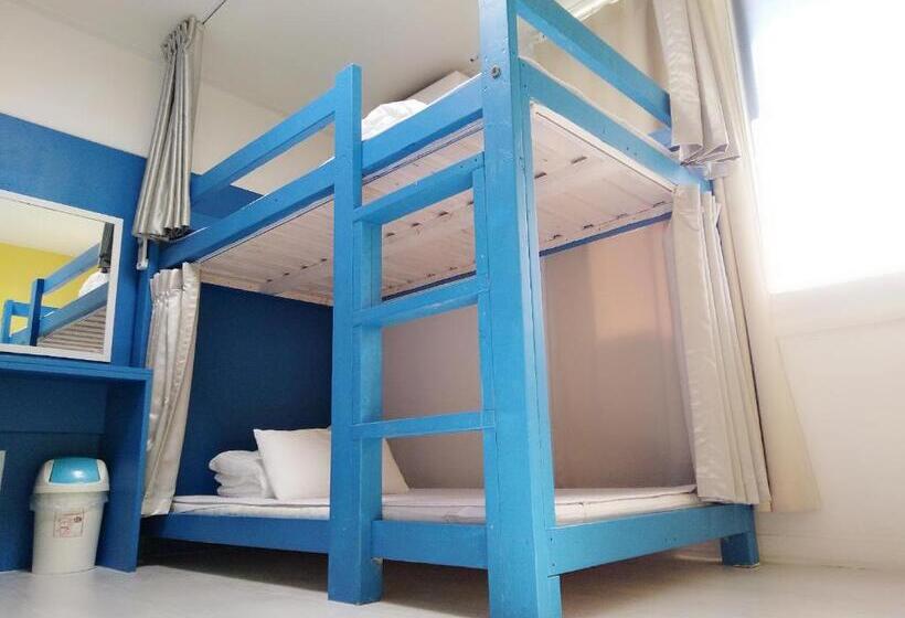 Кровать в Общей Комнате, Slow Citi Guest House