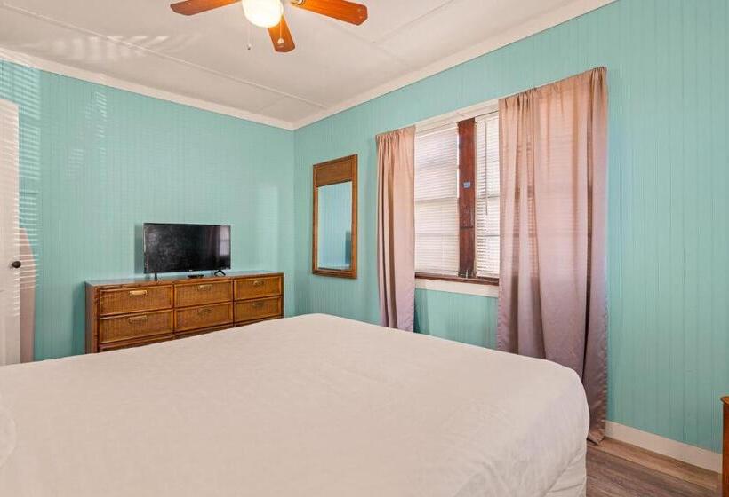 Хижина, Oceanside Court By Kees Vacations