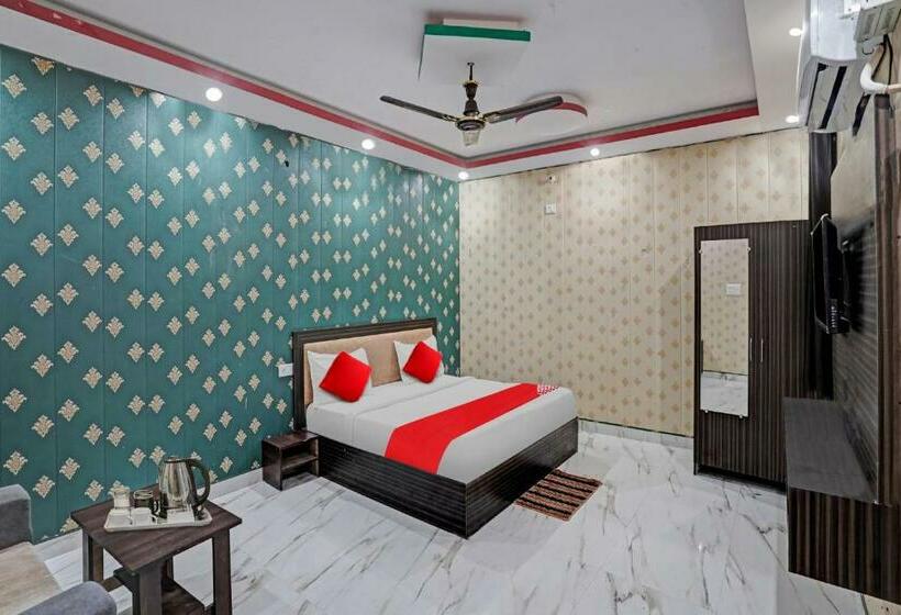 Трехместный Номер Классика, Oyo Flagship 80914 S L Galxy