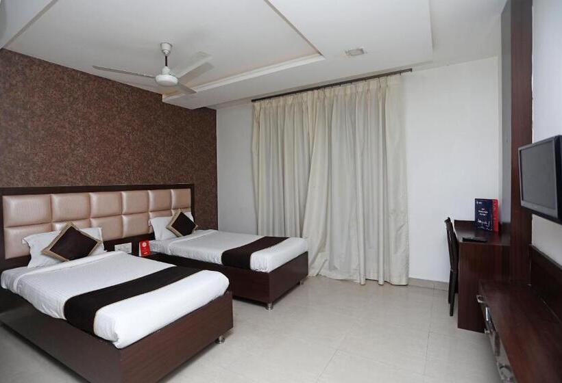 Номер Deluxe, Super Capital O Taj Castle