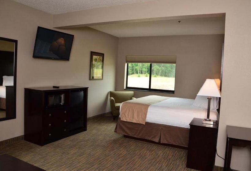 Семейный Номер, Qube Hotel   Polk City