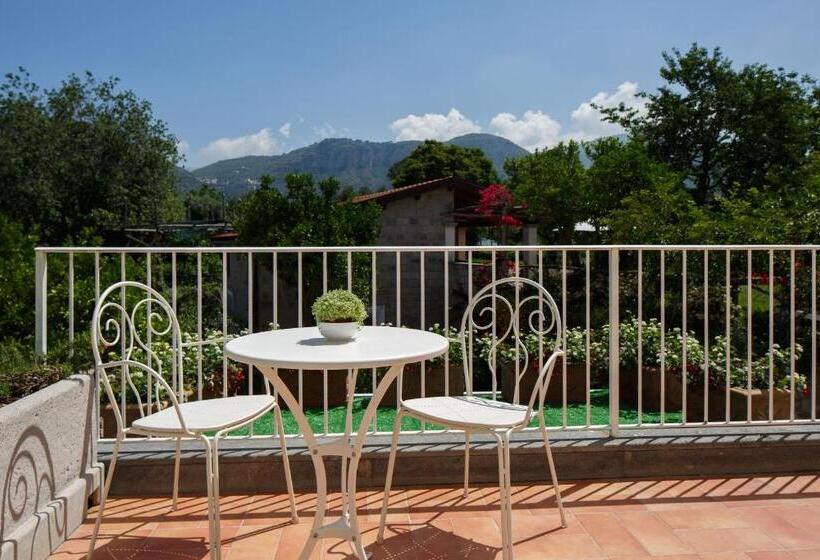 Номер Deluxe с Балконом, Villa Don Camillo