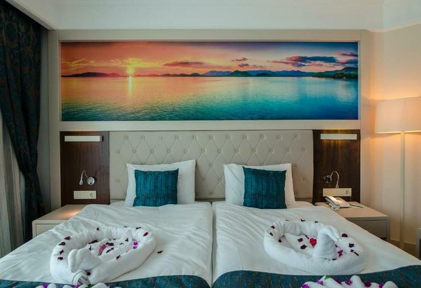 Номер Стандарт, The Lumos Deluxe Resort Hotel & Spa