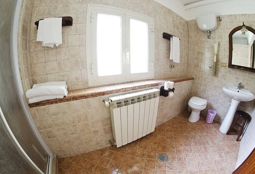 اتاق استاندارد یک نفره, Villa Maria