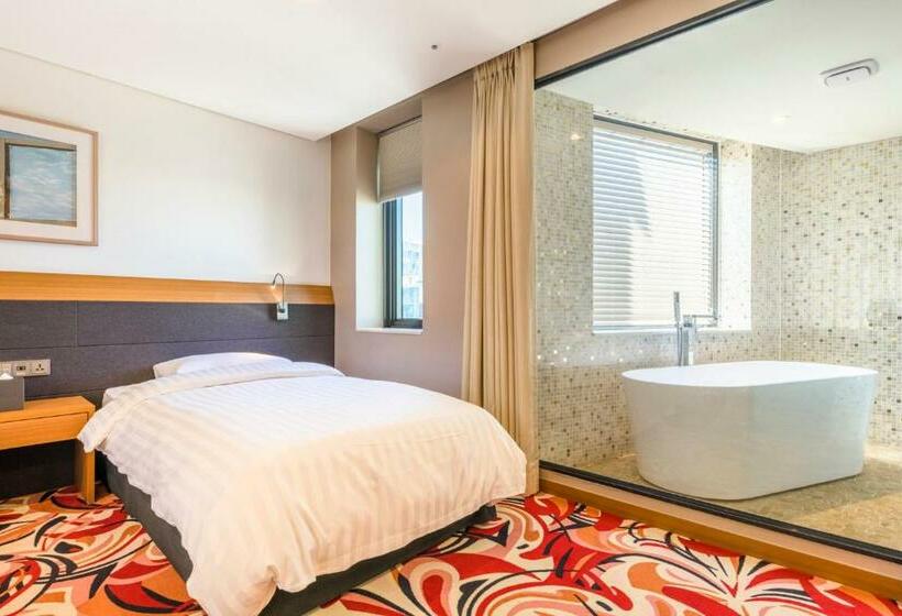 Полулюкс, Shin Shin Hotel Jeju Airport