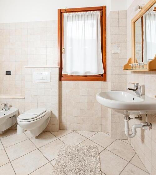 Четырехместный Номер Стандарт, Villa Rina