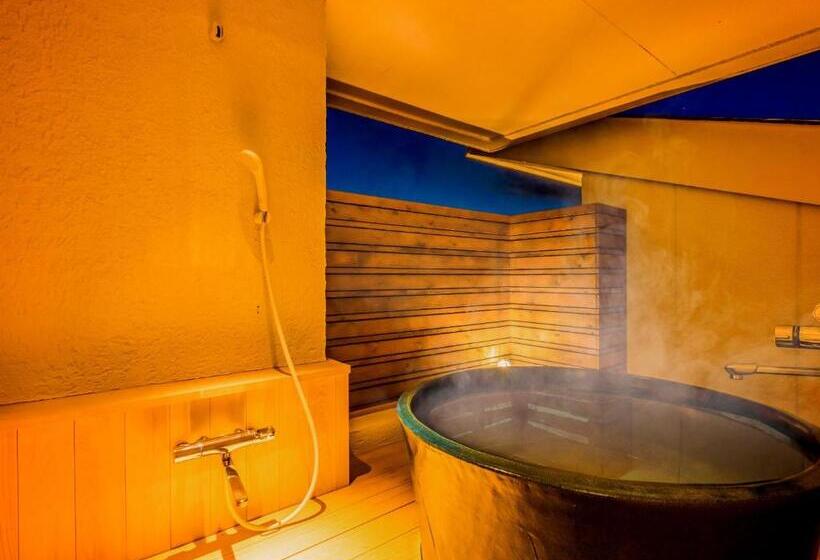 Четырехместный Номер Стандарт, Ooedo Onsen Monogatari Premium Toba Saichoraku