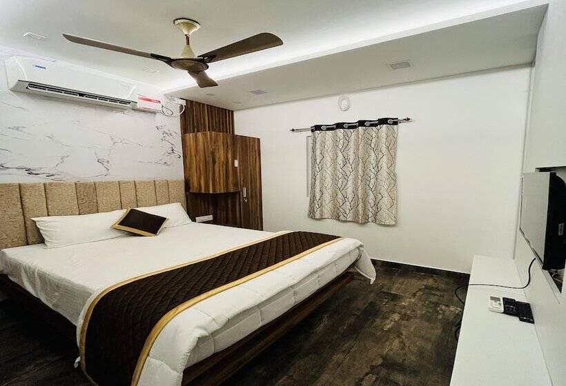 Номер Deluxe, The Tendoinn