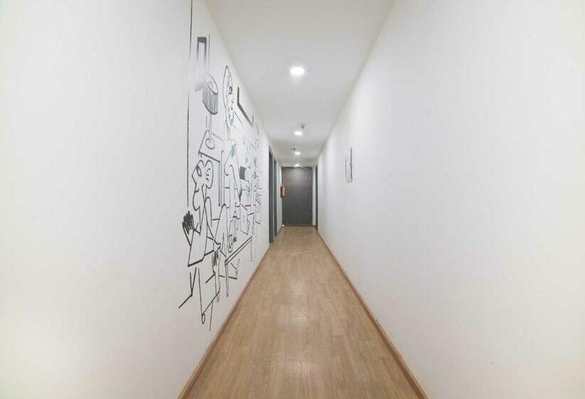 اتاق کلاسیک سه تخته, Townhouse 1230 Yu Turn