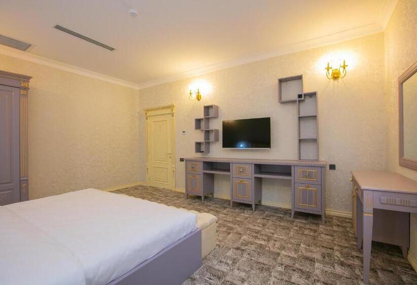 غرفة عائلية مطلّة علي الحديقة, Nohur Hotel Gabala