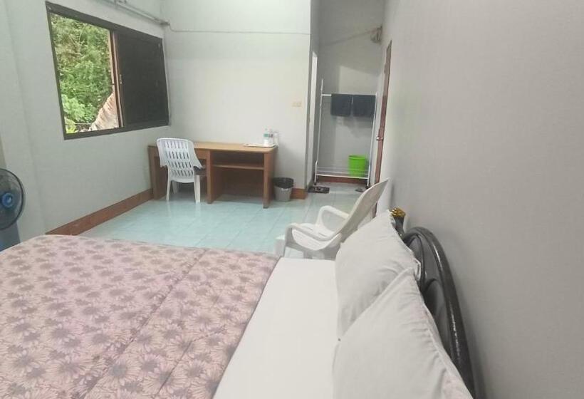 Номер Economy, Mountain View Hostel   Krabi Airport Near Wat Thamsuea