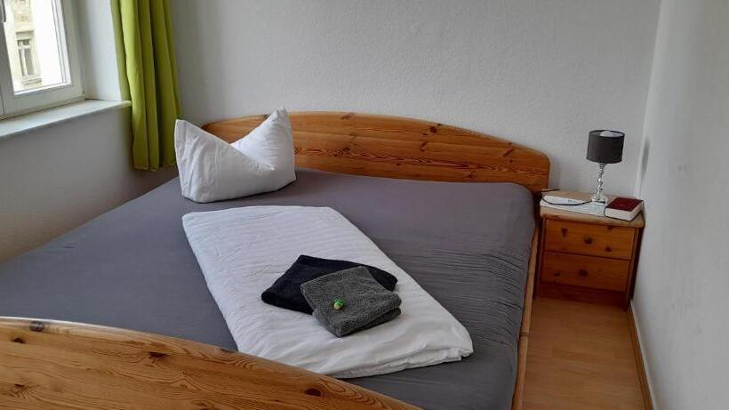 Quarto Estandar com Sacada, Apartment Hotel Schillerplatz