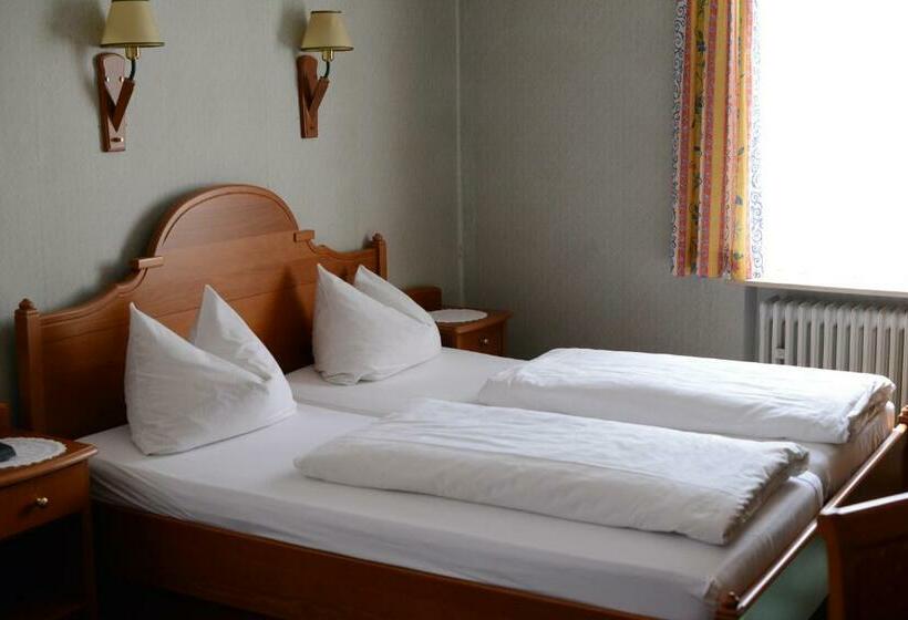 Трехместный Номер Базовый, Gasthof & Hotel Goldene Krone