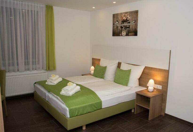 스탠다드 트리플 룸, Bed & Breakfast Outlet