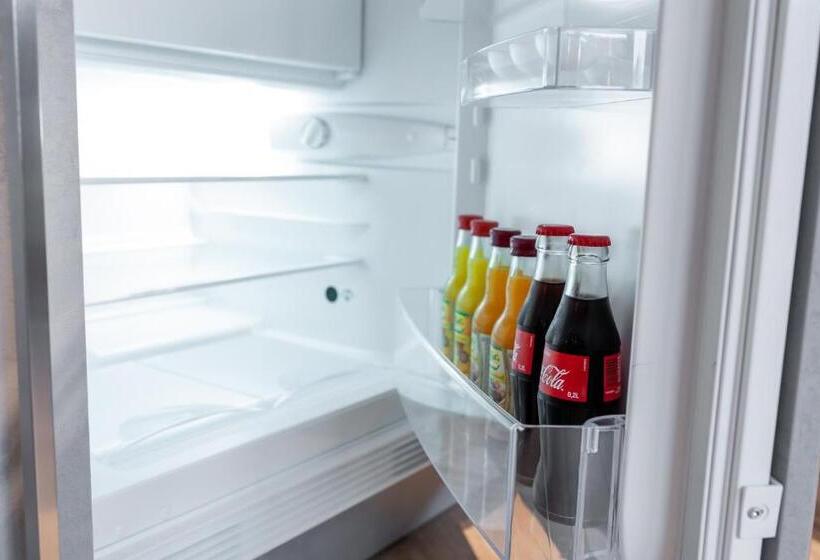Полулюкс Повышенной Комфортности, Circle Inn