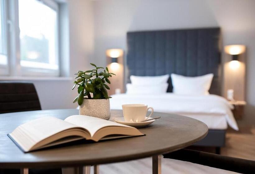 Люкс Deluxe Кровать Кинг, Circle Inn