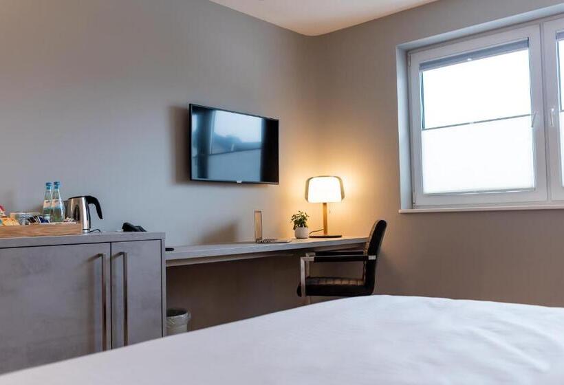 Номер Deluxe, Circle Inn