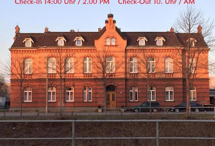 标准单人间共用浴室, Zimmerfrei Dresden Mit Bad Miniküche Self Check In 24 7