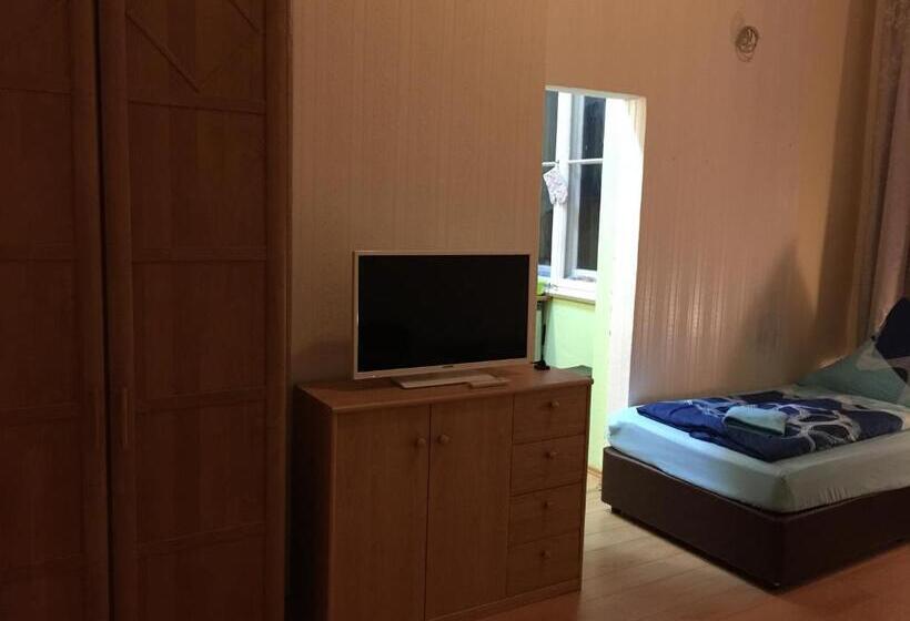 基本间, Zimmerfrei Dresden Mit Bad Miniküche Self Check In 24 7