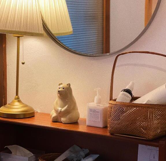 Дом 1 Спальня, Small Hotel Tonari