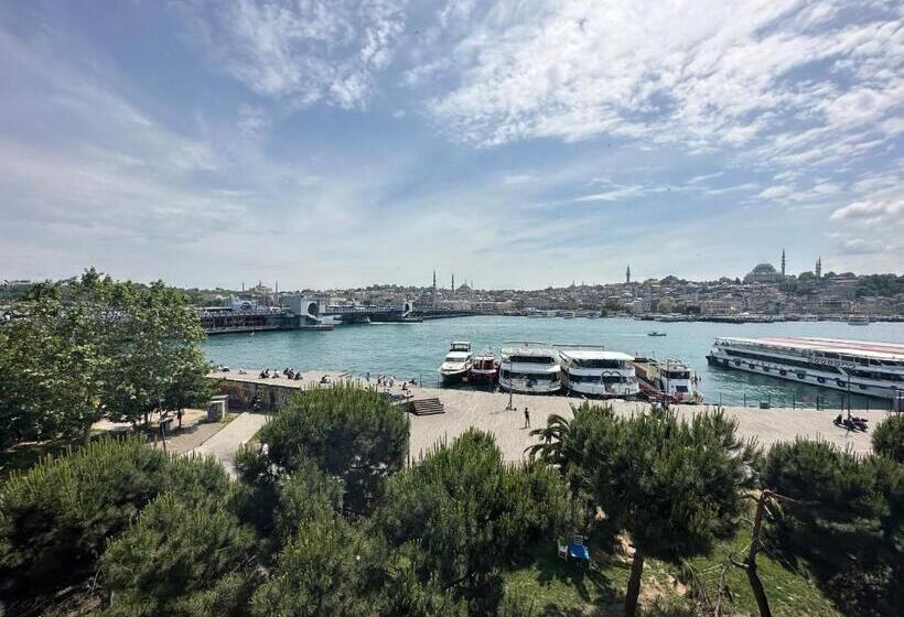 带大床的标准间, Baracuda Karakoy