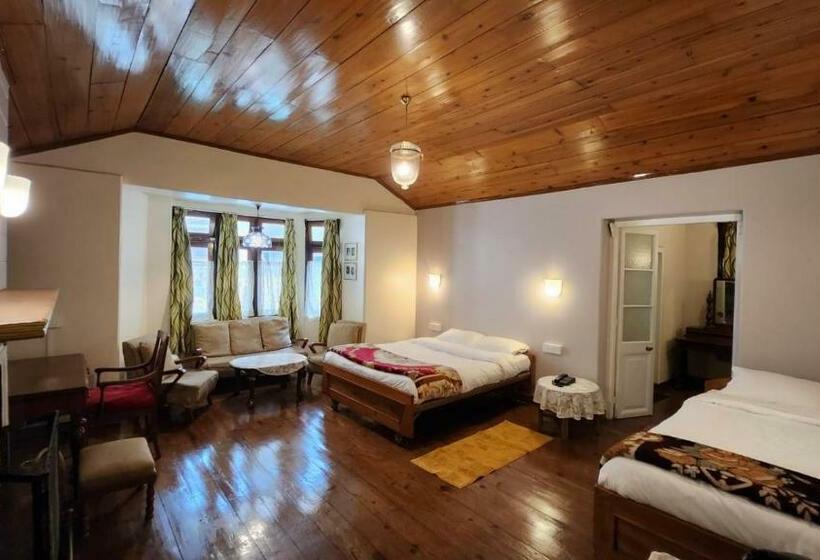 Quarto Triplo Deluxe, Ivanhoe