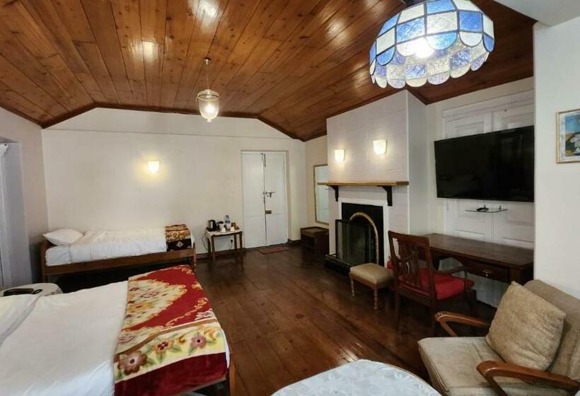 Quarto Triplo Deluxe, Ivanhoe