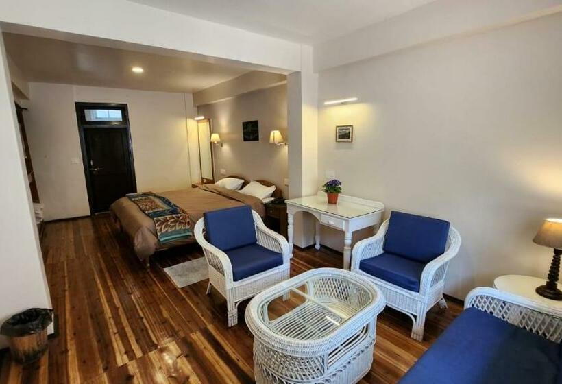 Quarto Estandar, Ivanhoe