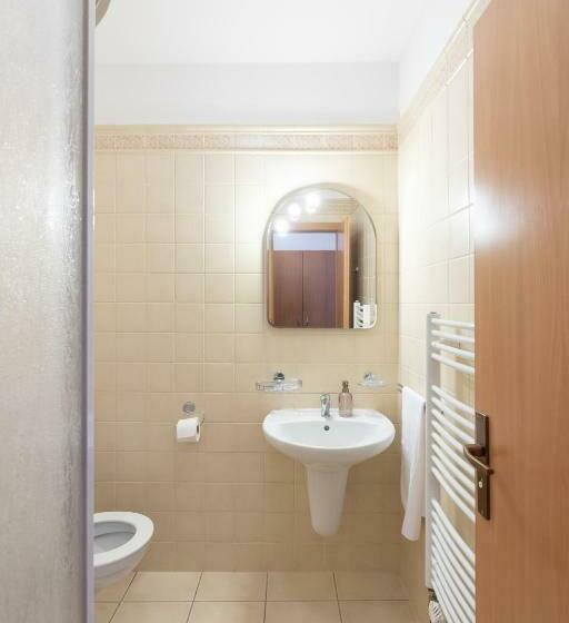 Трехместный Номер Классика, Penzion Jas