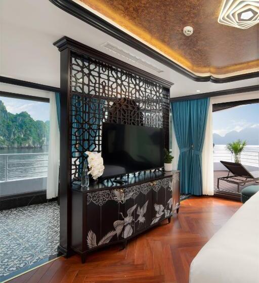سوئیت با بالکن, Catherine Cruises Ha Long Bay