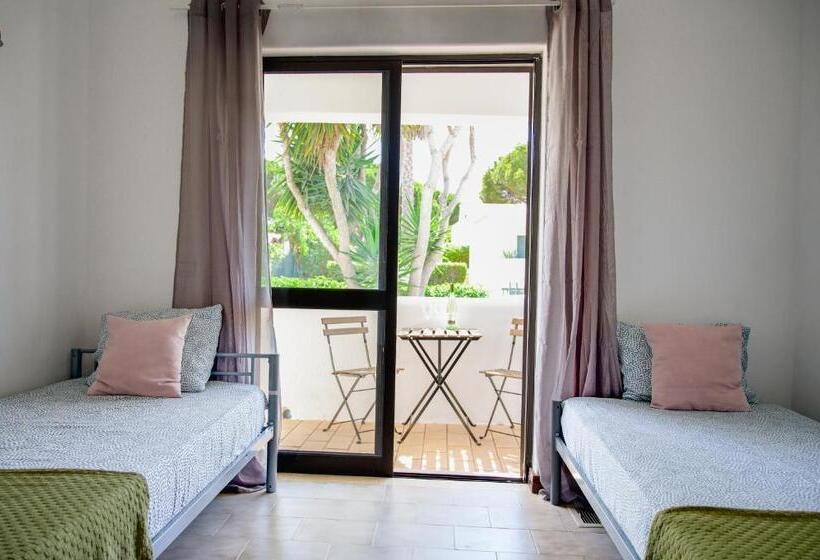 اتاق استاندارد با بالکن, Wakeup Villa
