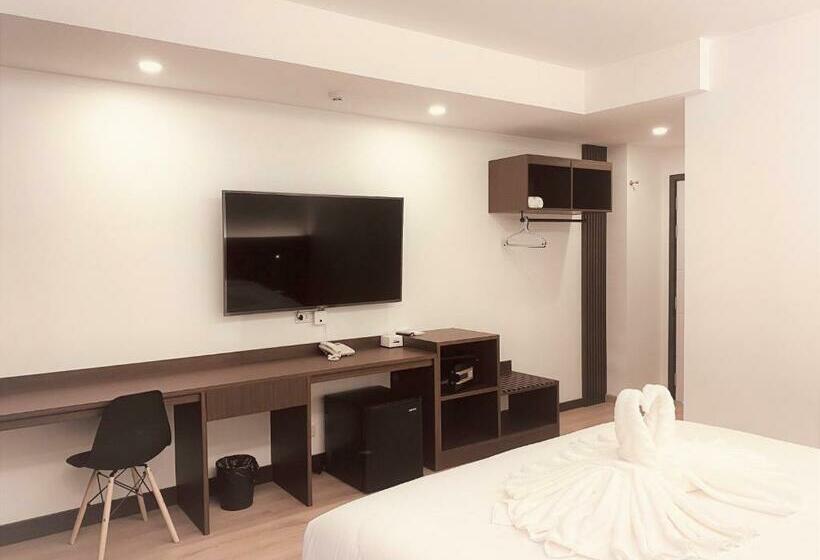带大床的高级房间, Geen Hotel Chonburi