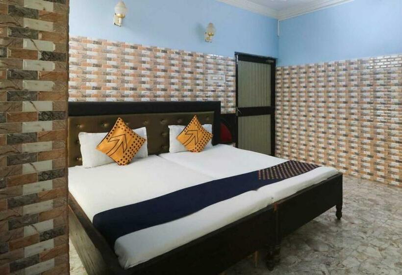 三人经典房间, Flagship Hotel Maitry