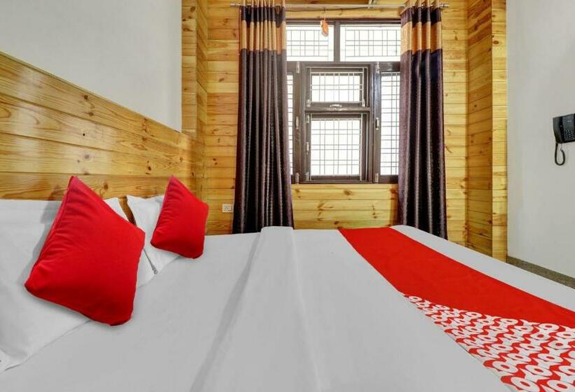 Трехместный Номер Классика, Oyo Flagship 80887  Holiday Inn